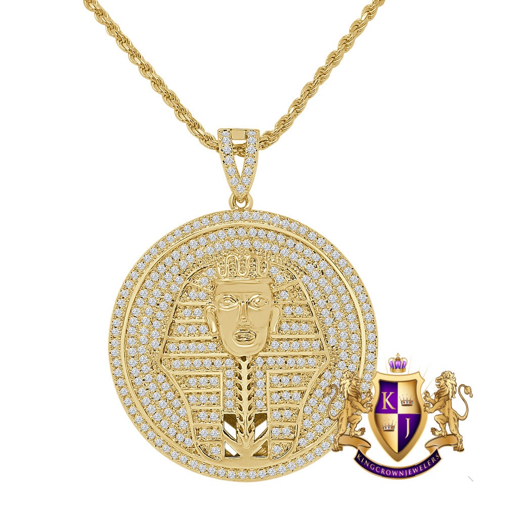 14K Gold Finish Simulated Diamond Egyptian King Pharaoh Round Charm Pendent Chain Set 1.75''